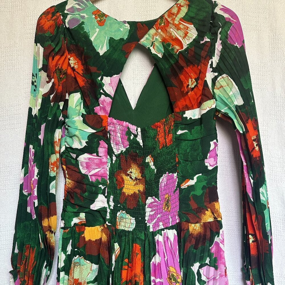 Anthropologie SOLD OUT Pleated V Neck Floral Pleated Dress sz 10 - Picture 5 of 11